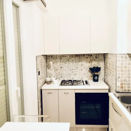 Nicole Apartment *